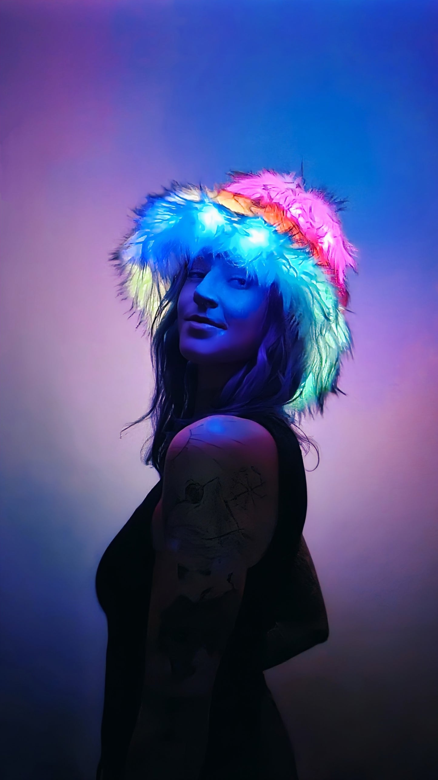 Faux fur bucket hat with multicolor LEDs